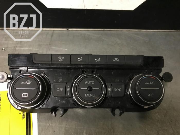 Panel climatronic z Volkswagen Golf VII (AUA) 2.0 TDI 4Motion 16V 2017
