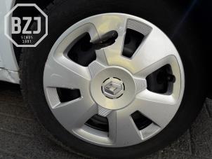 Used Set of wheels Renault Twingo III (AH) 1.0 SCe 70 12V Price € 250,00 Margin scheme offered by BZJ b.v.