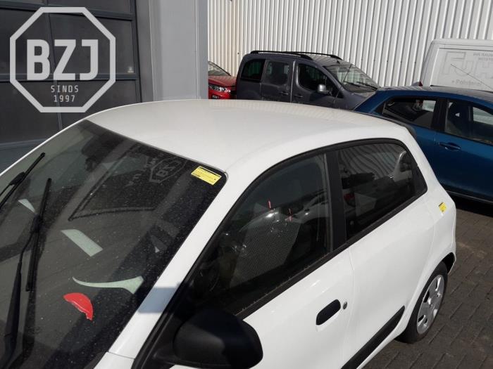 Używane Dach Renault Twingo III (AH) 1.0 SCe 70 12V Cena na żądanie oferowane przez BZJ b.v.