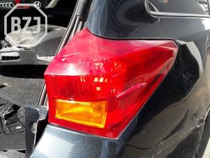 Usados Luz trasera derecha Toyota Auris Touring Sports (E18) 1.4 D-4D-F 16V Precio de solicitud ofrecido por BZJ b.v.