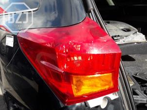 Używane Tylne swiatlo pozycyjne lewe Toyota Auris Touring Sports (E18) 1.4 D-4D-F 16V Cena na żądanie oferowane przez BZJ b.v.