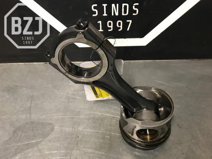 Piston d'un Mercedes GLA 2016