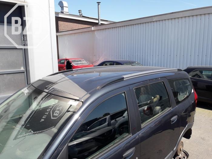 Używane Dach Dacia Lodgy (JS/SD0J) Cena na żądanie oferowane przez BZJ b.v.