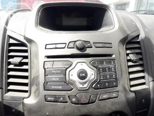 Gebrauchte Radio CD Spieler Ford Ranger 2.2 TDCi 16V 150 4x4 Preis auf Anfrage angeboten von BZJ b.v.