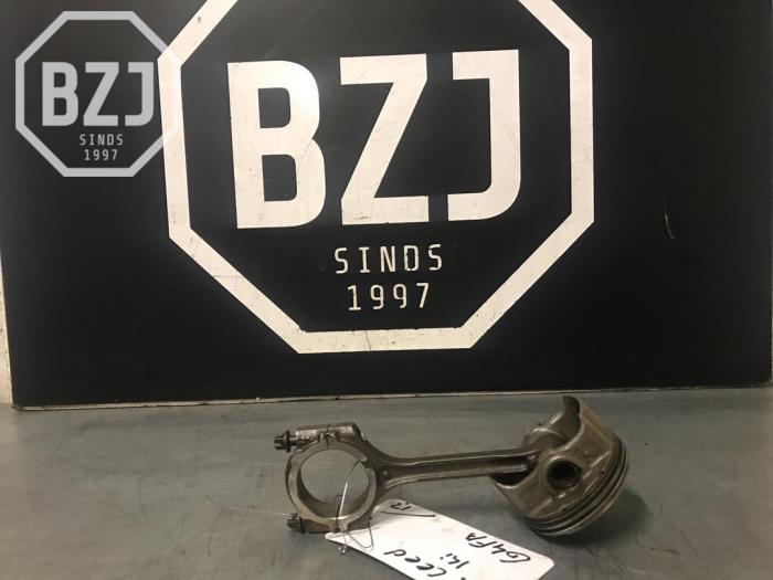 Usados Pistón Kia Ceed Precio de solicitud ofrecido por BZJ b.v.