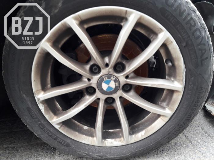 Jante d'un BMW 1 serie (F20) 116d 1.6 16V Efficient Dynamics 2013