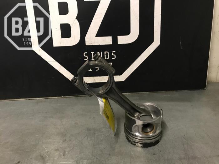 Usagé Piston Audi A4 Prix sur demande proposé par BZJ b.v.