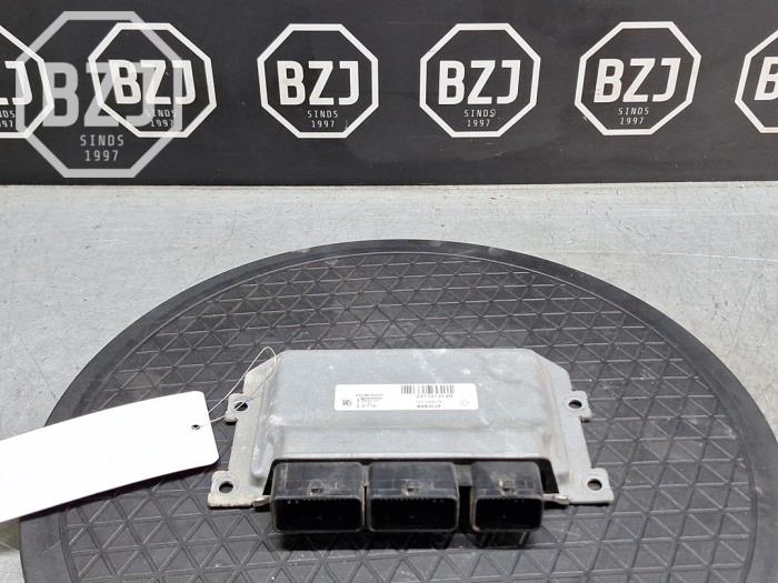 Used Engine management computer Dacia Logan II 1.2 16V Price on request offered by BZJ b.v.