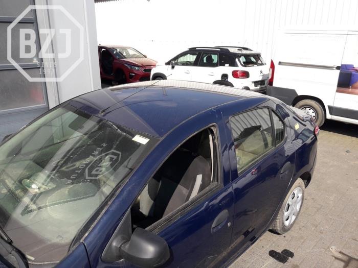 Używane Dach Dacia Logan II 1.2 16V Cena na żądanie oferowane przez BZJ b.v.
