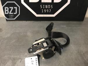 Used Seatbelt tensioner, left Mercedes GLC (X253) 2.2 250d 16V BlueTEC 4-Matic Price on request offered by BZJ b.v.