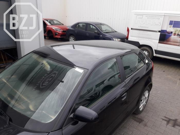 Używane Dach Audi A3 (8P1) 1.9 TDI Cena na żądanie oferowane przez BZJ b.v.