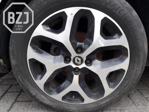 Used Set of sports wheels Renault Captur (2R) Price € 500,00 Margin scheme offered by BZJ b.v.