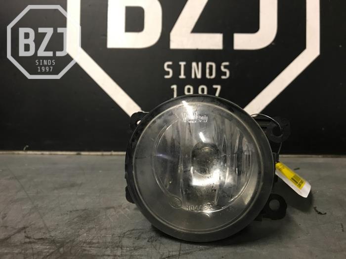 Fog light, front left from a Suzuki Swift (ZC/ZD) 1.2 Dual Jet 16V 2019