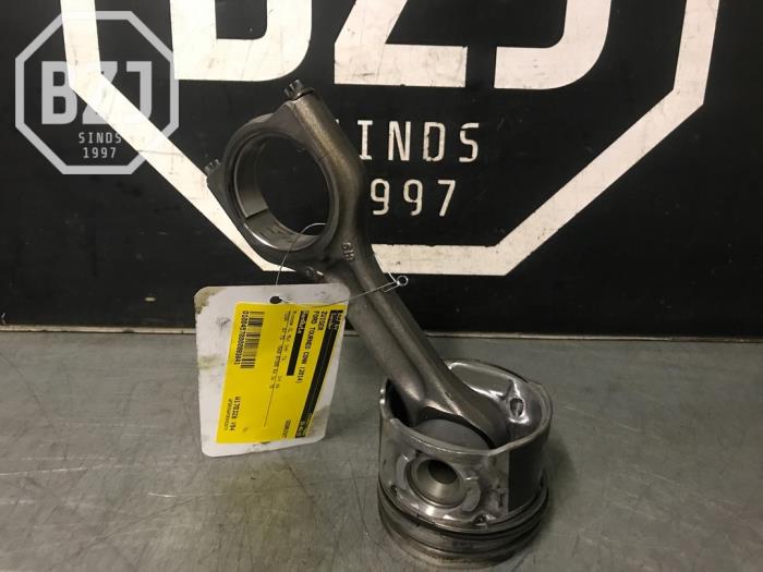Usagé Piston Ford Transit Connect (PJ2) Prix sur demande proposé par BZJ b.v.