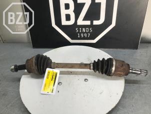 Used Front drive shaft, left Fiat Bravo (198A) 1.6 JTD Multijet 105 Price on request offered by BZJ b.v.