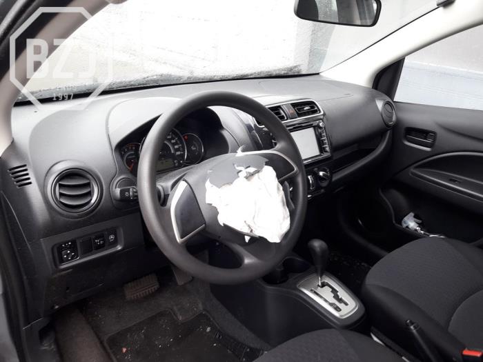 Używane Panel Mitsubishi Space Star (A0) 1.0 12V Cena na żądanie oferowane przez BZJ b.v.