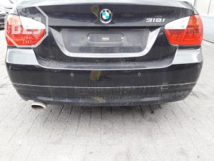Usagé Pare-chocs arrière BMW 3 serie (E90) 318i 16V Prix sur demande proposé par BZJ b.v.