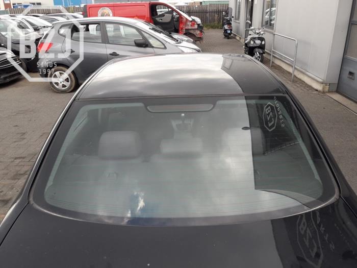 Usados Ventanilla detrás BMW 3 serie (E90) 318i 16V Precio € 150,00 Norma de margen ofrecido por BZJ b.v.