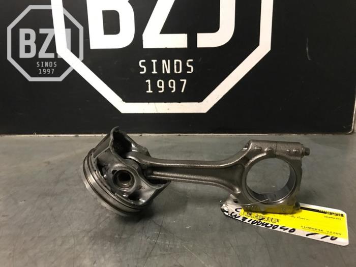 Begagnade Kolv Audi A5 Cabrio (8F7) 2.0 TFSI 16V Pris på förfrågan erbjuds av BZJ b.v.
