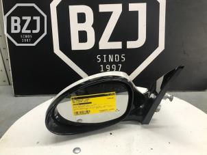 Used Wing mirror, left BMW 3 serie (E93) 320d 16V Price on request offered by BZJ b.v.