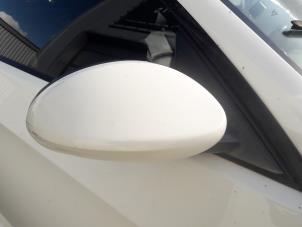 Used Wing mirror, right BMW 3 serie (E93) 320d 16V Price € 150,00 Margin scheme offered by BZJ b.v.