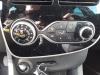 Panneau climatronic d'un Renault Clio IV (5R), 2012 / 2021 1.5 Energy dCi 90 FAP, Berline avec hayon arrière, 4 portes, Diesel, 1 461cc, 66kW (90pk), FWD, K9K608; K9KB6; K9K628; K9KE6; K9K638, 2012-11 / 2021-08 2016