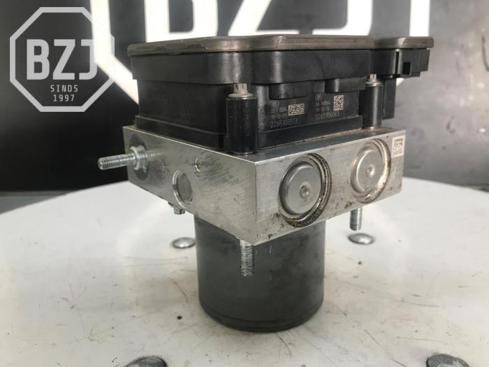Begagnade ABS-pump Mercedes V (447.8) 2.0 300d 16V 4-Matic Pris € 302,50 Inklusive moms erbjuds av BZJ b.v.