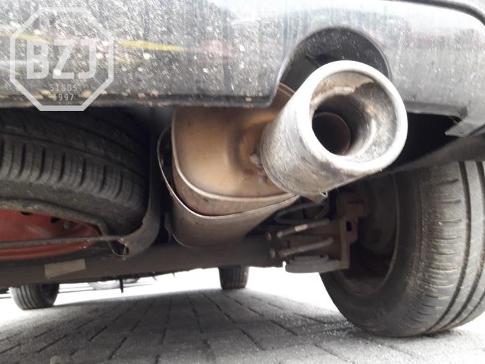Exhaust rear silencer from a Peugeot 1007 (KM) 1.4 2007