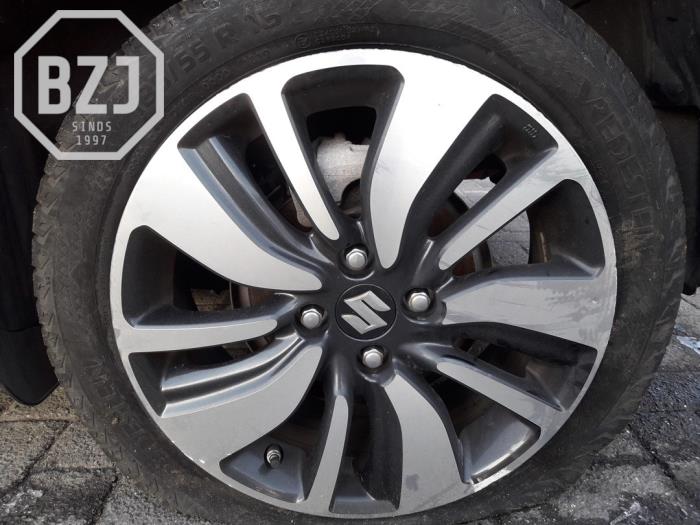 Set of sports wheels from a Suzuki Swift (ZC/ZD) 1.0 Booster Jet Turbo 12V SHVS 2020