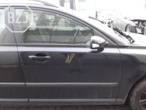 Used Front door 4-door, right Volvo V50 (MW) 2.4 20V Price on request offered by BZJ b.v.