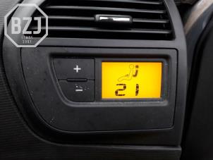 Usagé Panneau climatronic Citroen C4 Picasso (UD/UE/UF) 1.8 16V Prix sur demande proposé par BZJ b.v.
