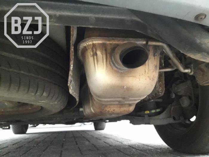 Exhaust rear silencer from a Citroën C4 Picasso (UD/UE/UF) 1.8 16V 2007