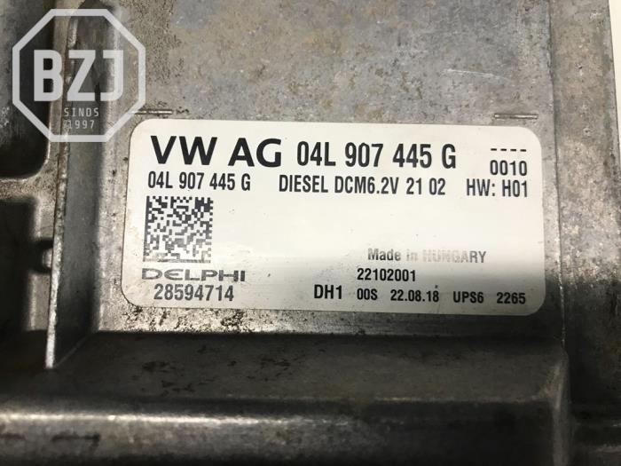 Ordenador de gestión de motor de un Skoda Octavia Combi (5EAC) 1.6 TDI 16V 2019