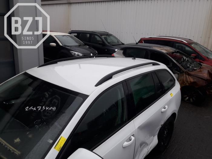 Używane Dach Skoda Octavia Combi (5EAC) 1.6 TDI 16V Cena na żądanie oferowane przez BZJ b.v.