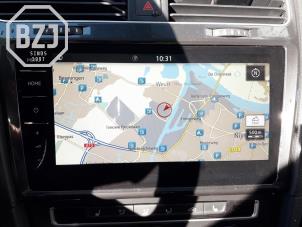 Usagé Affichage navigation Volkswagen Golf VII (AUA) e-Golf Prix € 450,00 Règlement à la marge proposé par BZJ b.v.
