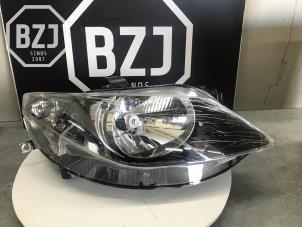Nowe Reflektor prawy Seat Ibiza IV SC (6J1) 1.2 12V Cena € 114,95 Z VAT oferowane przez BZJ b.v.
