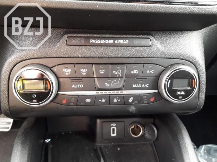 Begagnade Klimatpanel Ford Focus 4 Wagon 1.0 EcoBoost 12V Hybrid 125 Pris på förfrågan erbjuds av BZJ b.v.