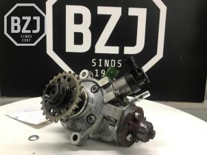 Used Mechanical fuel pump Jaguar E-Pace 2.0 D 180 16V AWD Price on request offered by BZJ b.v.