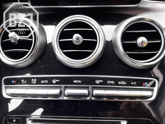 Panel climatronic z Mercedes-Benz C (W205) C-180 1.6 16V 2015