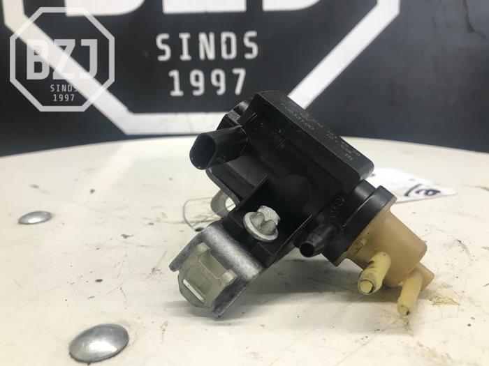 Boost pressure sensor Mercedes V 2.0 300d 16V 4Matic A0101534528 654920