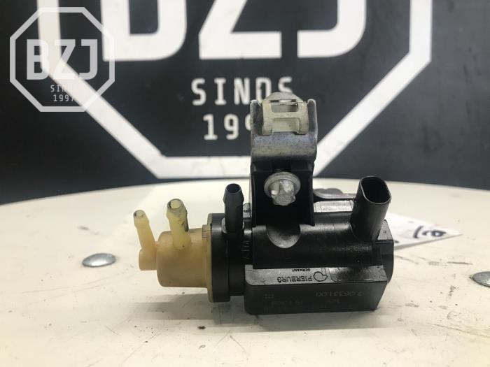 Boost pressure sensor Mercedes V 2.0 300d 16V 4Matic A0101534528 654920