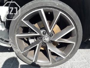 Used Wheel Skoda Karoq 1.5 TSI 16V Price on request offered by BZJ b.v.