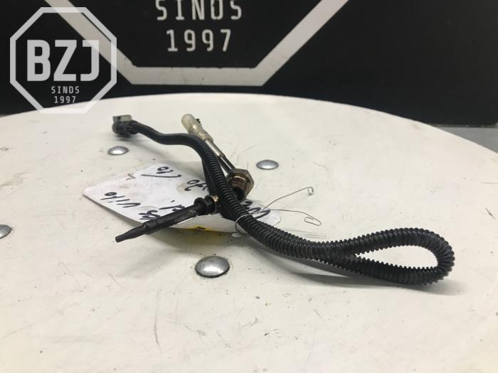 Usagé Sensor température d’échappement Mercedes V (447.8) 2.0 300d 16V 4-Matic Prix sur demande proposé par BZJ b.v.