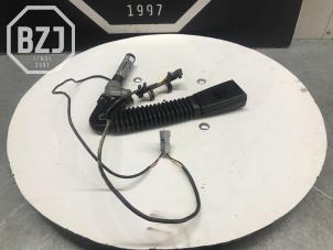 Gebrauchte Gurtsrammer links Mini Clubman (R55) 1.6 16V Cooper Preis auf Anfrage angeboten von BZJ b.v.