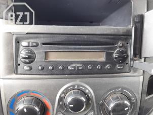 Gebrauchte Radio CD Spieler Iveco New Daily V 29L13V, 35C13V, 35S13V, 40C13V, 40S13V Preis auf Anfrage angeboten von BZJ b.v.