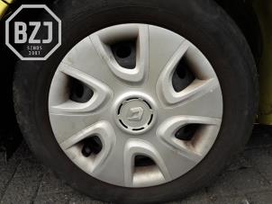 Used Wheel Renault Clio IV (5R) 1.5 dCi 75 FAP Price on request offered by BZJ b.v.