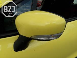 Used Wing mirror, left Renault Clio IV (5R) 1.5 dCi 75 FAP Price on request offered by BZJ b.v.
