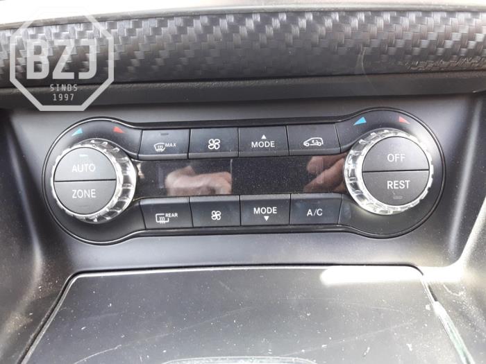 Climatronic panel from a Mercedes-Benz A (W176) 1.5 A-180 CDI, A-180d 16V 2017