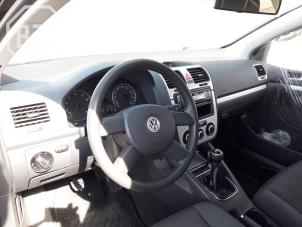 Używane Airbag set + dashboard Volkswagen Golf V (1K1) 1.6 FSI 16V Cena na żądanie oferowane przez BZJ b.v.