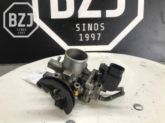 Usagé Boitier papillon Daihatsu Copen 0.7 Turbo 16V Prix € 42,35 Prix TTC proposé par BZJ b.v.